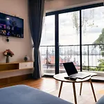 Oikia Westlake Apartment